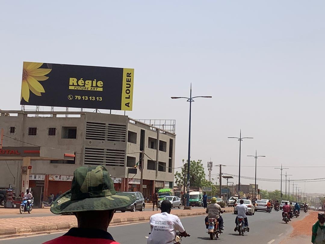 Outdoor Billboard Network — Regie FutureArt